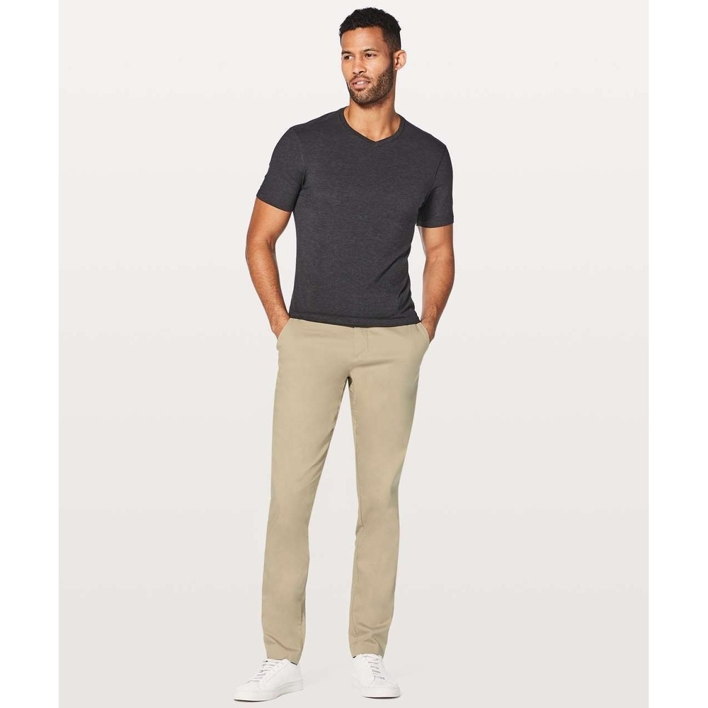Lululemon Commission Pants Mens 36x30 Beige Classic Fit ABC Performance Stretch